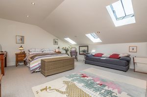 Guest Bedroom with En Suite Bathroom and separate shower - click for photo gallery